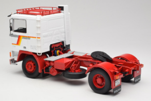Volvo F12 Valkoinen Punainen Road Kings 1:18 RK180031 Metalli — kuva 7 / 8