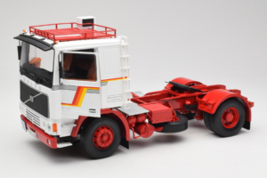 Volvo F12 Valkoinen Punainen Road Kings 1:18 RK180031 Metalli — kuva 2 / 8