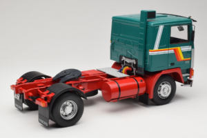Volvo F1220 Vihreä Punainen Road Kings 1:18 RK180032 Metalli — kuva 3 / 8