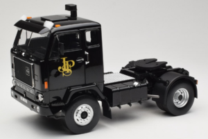Volvo F88 John Player Special Black MCG 1:18 MCG18217 Metalli