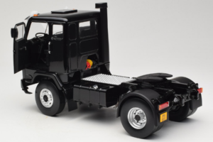 Volvo F88 John Player Special Black MCG 1:18 MCG18217 Metalli — kuva 5 / 8