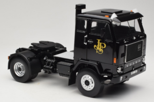 Volvo F88 John Player Special Black MCG 1:18 MCG18217 Metalli — kuva 6 / 8