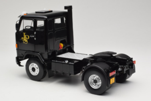 Volvo F88 John Player Special Black MCG 1:18 MCG18217 Metalli — kuva 7 / 8