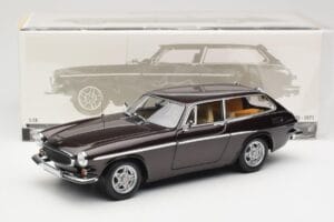 Volvo P1800 ES Ruskea Metallic Minichamps 1:18 100171615 Metalli — kuva 8 / 8