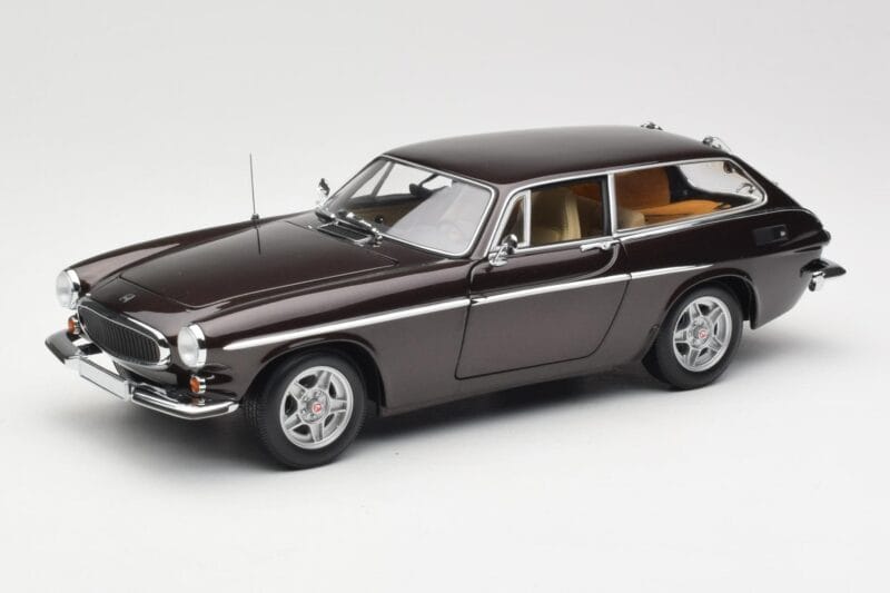 Volvo P1800 ES Ruskea Metallic Minichamps 1:18 100171615 Metalli
