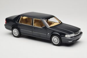 Volvo S90 Royal Blue DNA 1:18 DNA000088 Metalli — kuva 4 / 6