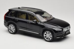 Volvo XC90 Onyx Black Paudi Model 1:18 9430842 Metalli — kuva 6 / 8