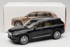 Volvo XC90 Onyx Black Paudi Model 1:18 9430842 Metalli — kuva 8 / 8