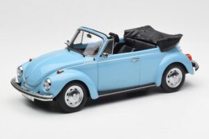 Volkswagen Beetle 1303 Avoauto Vaaleansininen Norev 1:18 188531 Metalli