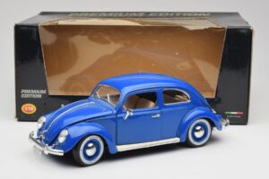 Volkswagen Beetle Sininen Bburago 1:18 23124646 Metalli — kuva 8 / 8