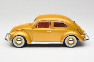 Volkswagen Beetle Kulta Bburago 1:18 3361 Metalli — kuva 4 / 8