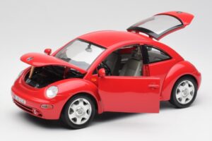 Volkswagen New Beetle Punainen Bburago 1:18 8185108 Metalli — kuva 2 / 8