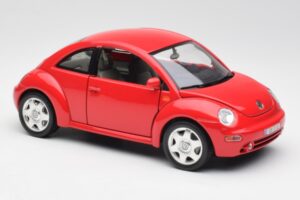 Volkswagen New Beetle Punainen Bburago 1:18 8185108 Metalli — kuva 6 / 8