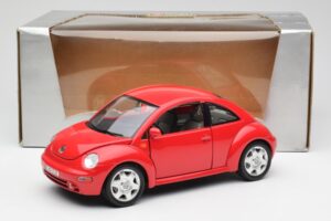 Volkswagen New Beetle Punainen Bburago 1:18 8185108 Metalli — kuva 8 / 8
