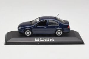 Volkswagen Bora Ocean Sininen Minichamps 1:43 8198223B Metalli