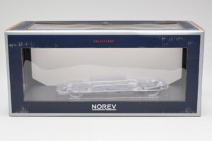 Volkswagen Golf Mk3 VR6 Violetti Metallinen Norev 1:18 188417 Metalli — kuva 8 / 8