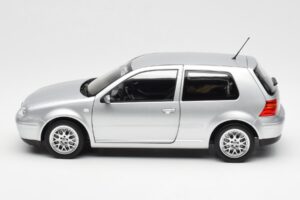 Volkswagen Golf Mk5 GTI Hopea Norev 1:18 188570 Metalli — kuva 4 / 8