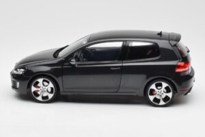 Volkswagen Golf Mk6 GTI Harmaa Metallinen Norev 1:18 188503 Metalli — kuva 4 / 7