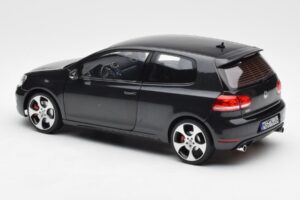 Volkswagen Golf Mk6 GTI Harmaa Metallinen Norev 1:18 188503 Metalli — kuva 7 / 7