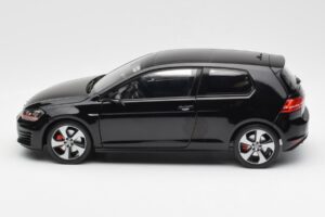 Volkswagen Golf Mk7 GTI Musta Norev 1:18 188550 Metalli — kuva 4 / 8