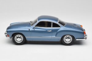 Volkswagen Karmann Ghia Coupe Neptune Sininen Minichamps 1:18 155054022 Metalli — kuva 3 / 6