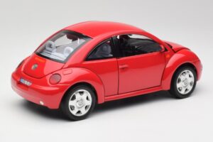 Volkswagen New Beetle Punainen Bburago 1:18 3342 Metalli — kuva 3 / 8