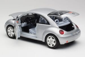 Volkswagen New Beetle Reflex Hopea Metallic Bburago 1:18 3322 Metalli — kuva 5 / 8