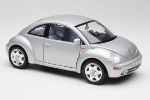 Volkswagen New Beetle Reflex Hopea Metallic Bburago 1:18 3322 Metalli — kuva 6 / 8