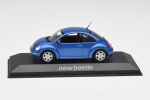 Volkswagen New Beetle Satellite Sininen Minichamps 1:43 430058004 Metalli