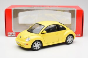 Volkswagen New Beetle Keltainen Maisto 1:18 37800-M4 Metalli — kuva 8 / 8
