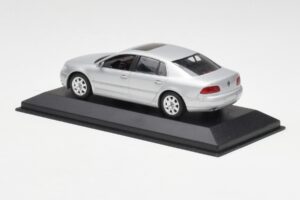 Volkswagen Phaeton Hopea Minichamps 1:43 3D0099300A Metalli — kuva 3 / 4