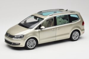 Volkswagen Sharan 7N Reflex Hopea Metallic Minichamps 1:18 110051002 Metalli