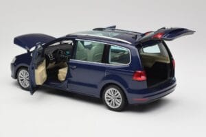 Volkswagen Sharan 7N Shadow Sininen Metallic Minichamps 1:18 110051100 Metalli — kuva 5 / 8