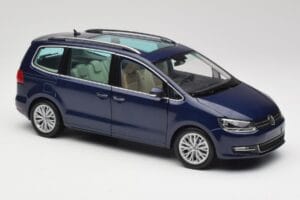 Volkswagen Sharan 7N Shadow Sininen Metallic Minichamps 1:18 110051100 Metalli — kuva 6 / 8