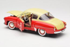Wartburg 311 Coupe Punainen & Beige Revell 1:18 8418 Metalli — kuva 5 / 8
