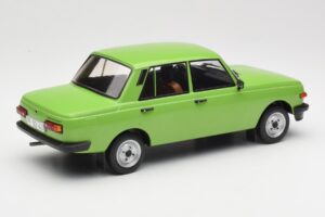 Wartburg 353 Vihreä MCG 1:18 MCG18062 Metalli — kuva 2 / 6