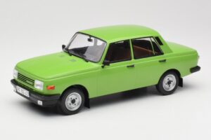 Wartburg 353 Vihreä MCG 1:18 MCG18062 Metalli