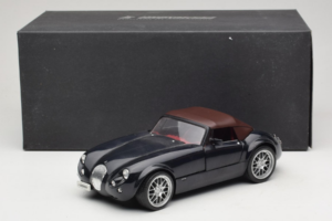 Wiesmann Roadster MF Carbon Black Revell 1:18 WIESMANN001 Metalli — kuva 9 / 9