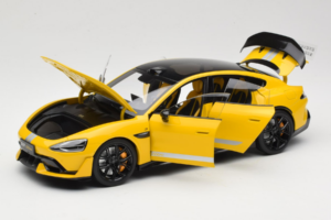 Xiaomi SU7 Ultra Keltainen OEM 1:18 BHR9995CN Metalli — kuva 2 / 8