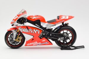 Yamaha YZR-M1 Gauloises Fortuna Yamaha #7 C. Checa MotoGP 2004 Minichamps 1:12 122043007 Metalli