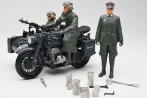 Zundapp KS 750 Sivuvaunu Walkure Schuco 1:10 450651900 Metalli — kuva 2 / 7