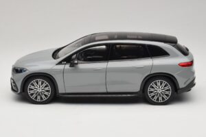 Mercedes EQS SUV X296 Manufaktur Alpine Grey NZG 1:18 B66960591 Metalli — kuva 4 / 8