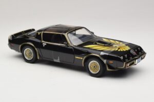 Pontiac Firebird Trans Am Kill Bill Movie Greenlight 1:18 12951 Metalli — kuva 4 / 6