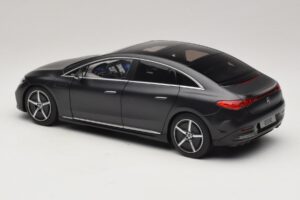 Mercedes EQE V295 Graphite Grey Magno NZG 1:18 B66961108 Metalli — kuva 4 / 8