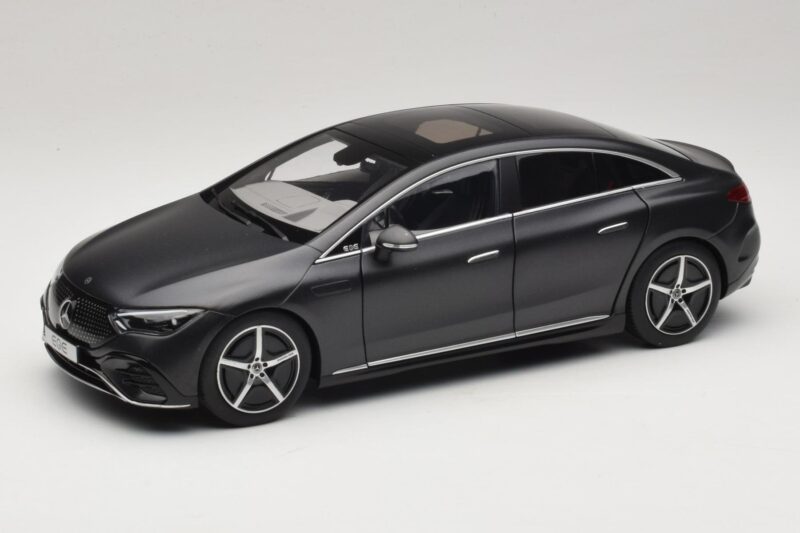 Mercedes EQE V295 Graphite Grey Magno NZG 1:18 B66961108 Metalli