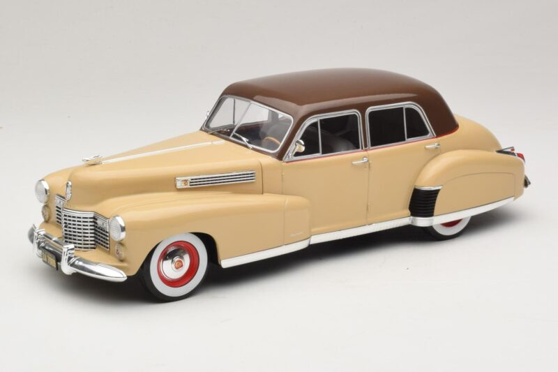 Cadillac Fleetwood Series 60 Special Beige MCG 1:18 MCG18656 Metalli