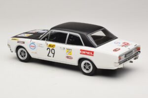 Opel Commodore A #29 J-L. Clarr / J-P. Peyroux Tour de France Automobile 1971 MCG 1:18 MCG18562R Metalli — kuva 5 / 6