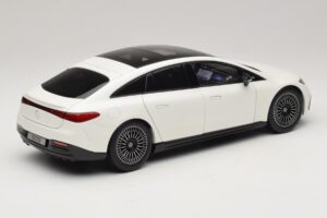 Mercedes EQS V297 Manufaktur Opalite White NZG 1:18 B66961049 Metalli — kuva 3 / 8