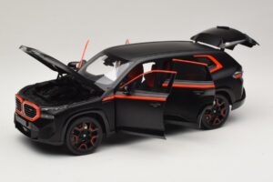 BMW XM G09 Matt Black Minichamps 1:18 110023301 Metalli — kuva 2 / 8