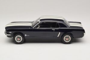 Ford Mustang Nightmist Blue Norev 1:18 182805 Metalli — kuva 3 / 6